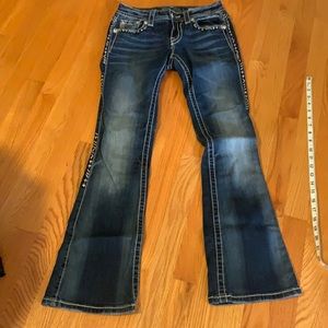 Woman’s size 27 boot jeans, great condition
